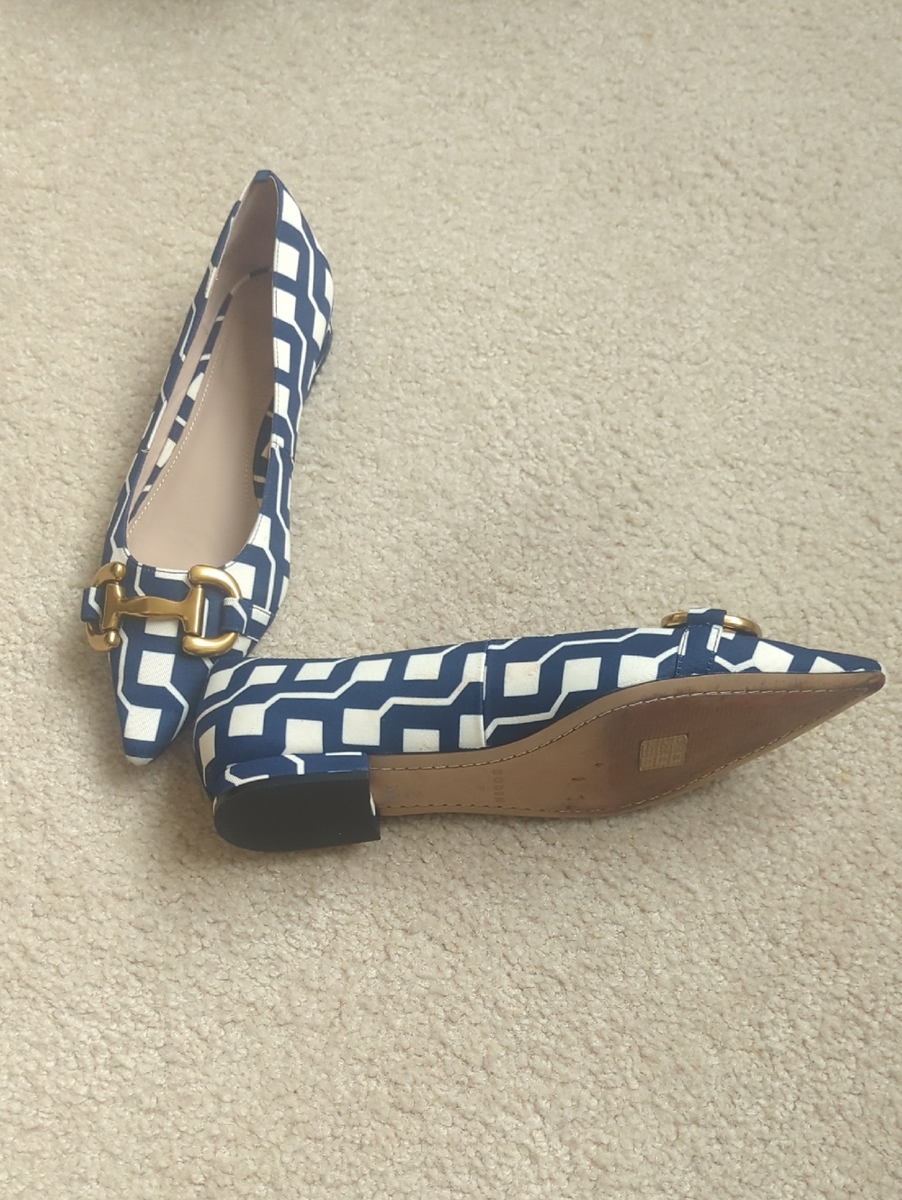 Striking Navy And Cream Flats - Picture 2 of 3